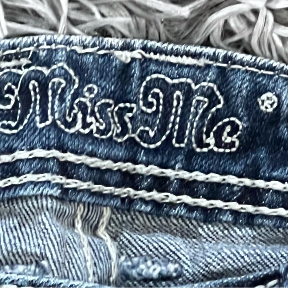 Miss Me Big Stitch Skinny Jeans Feather Pockets Women’s Size 27 Excellent Cond. - Picture 13 of 13